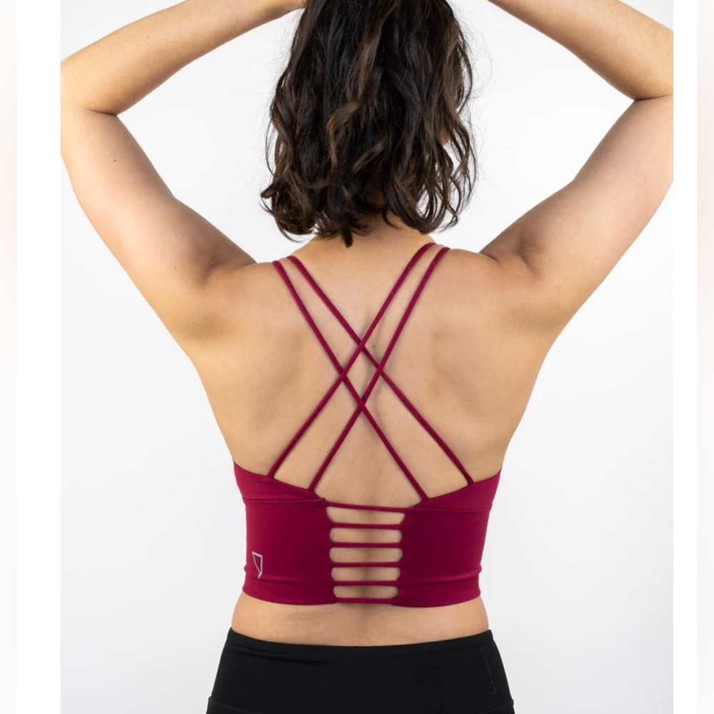 DAE activewear crop sports bra